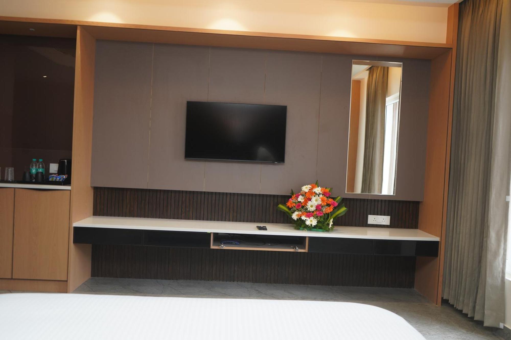 Vantara Suites Vellore Zewnętrze zdjęcie