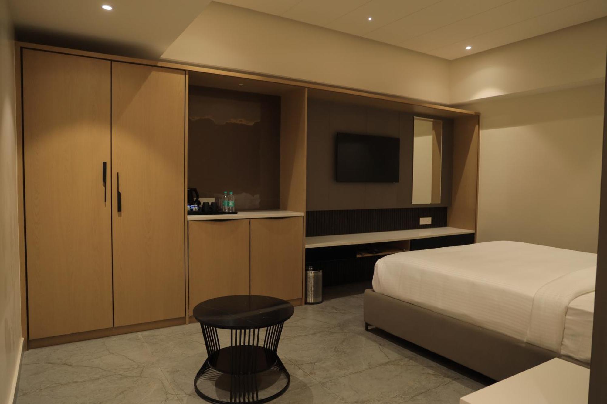 Vantara Suites Vellore Zewnętrze zdjęcie
