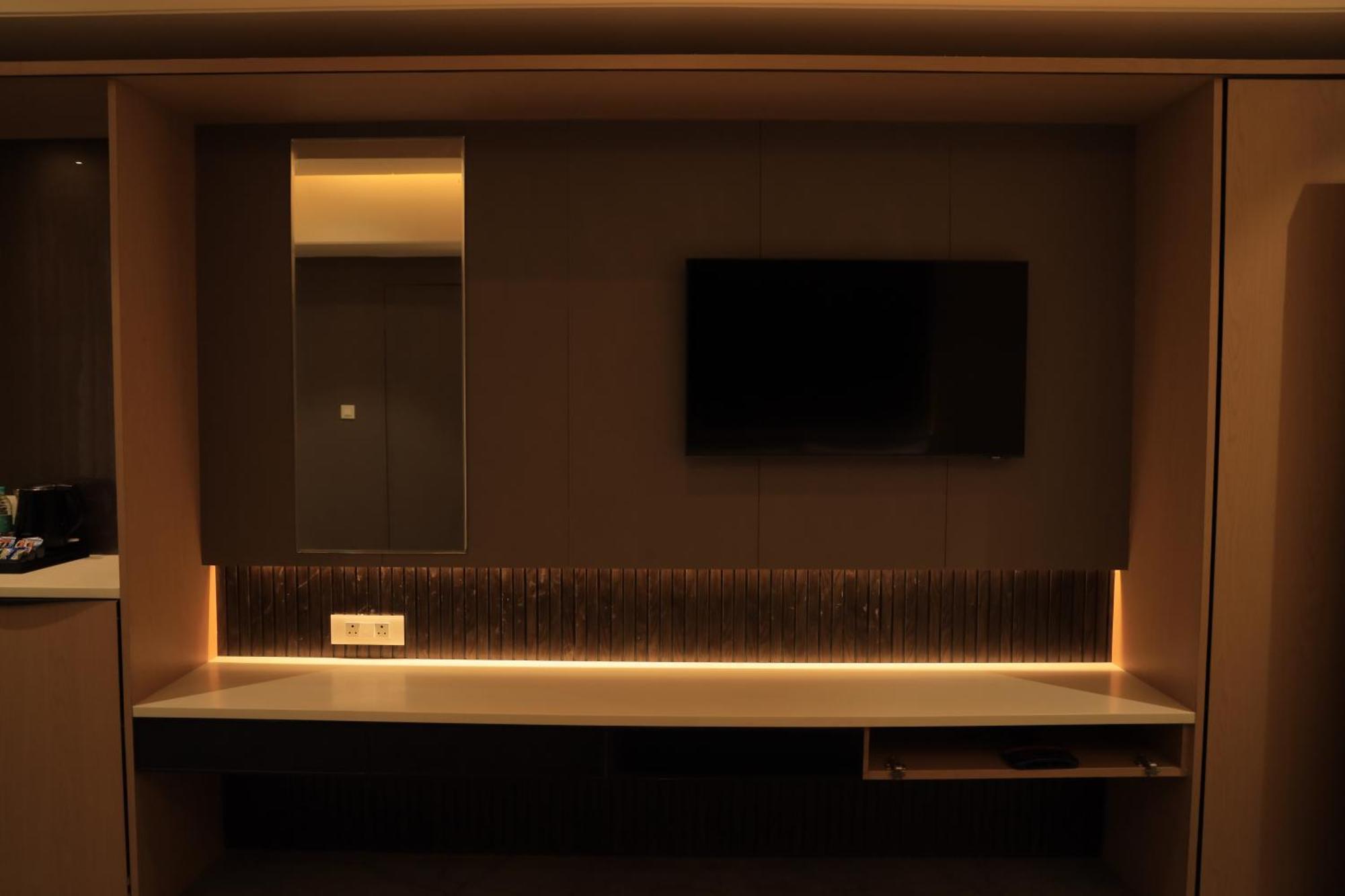 Vantara Suites Vellore Zewnętrze zdjęcie