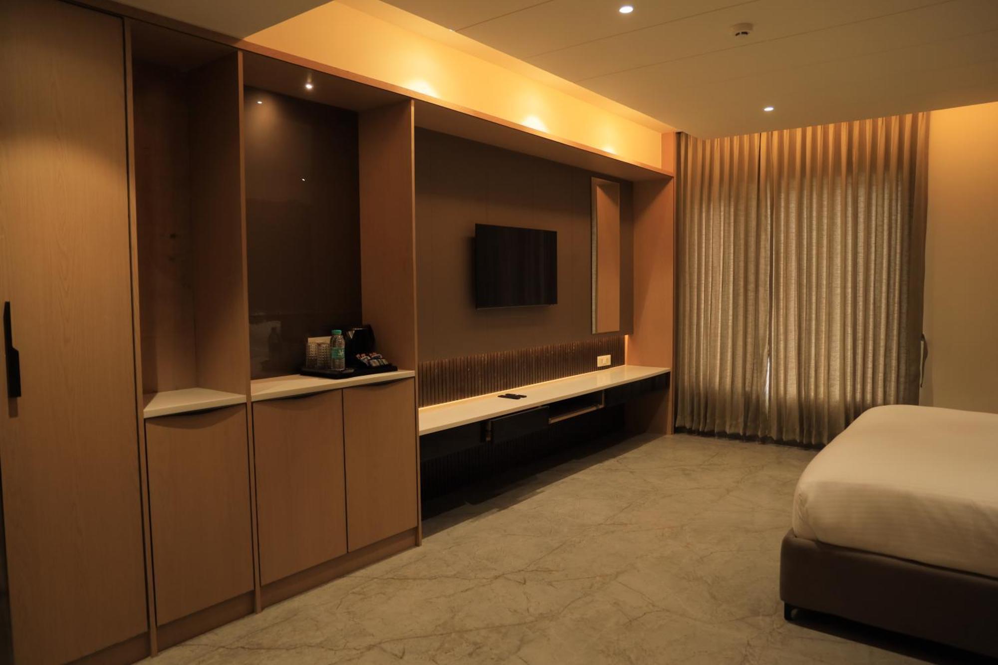 Vantara Suites Vellore Zewnętrze zdjęcie