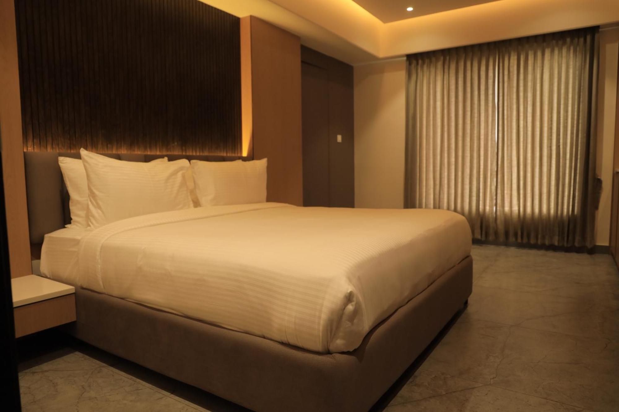 Vantara Suites Vellore Zewnętrze zdjęcie