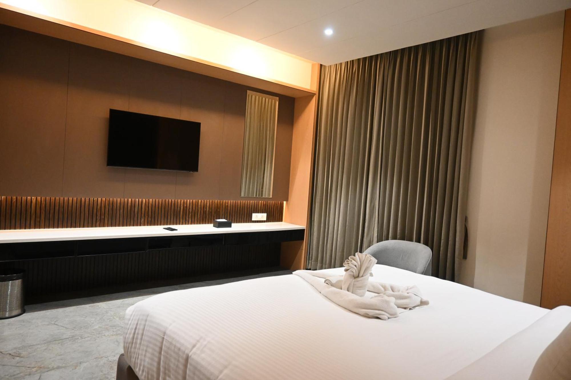 Vantara Suites Vellore Zewnętrze zdjęcie